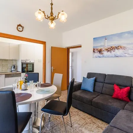 With A Parking Space Kastel Kambelovac, - 15480 Apartment *