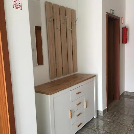 With Parking Space Kastel Kambelovac, - 15480 Apartamento